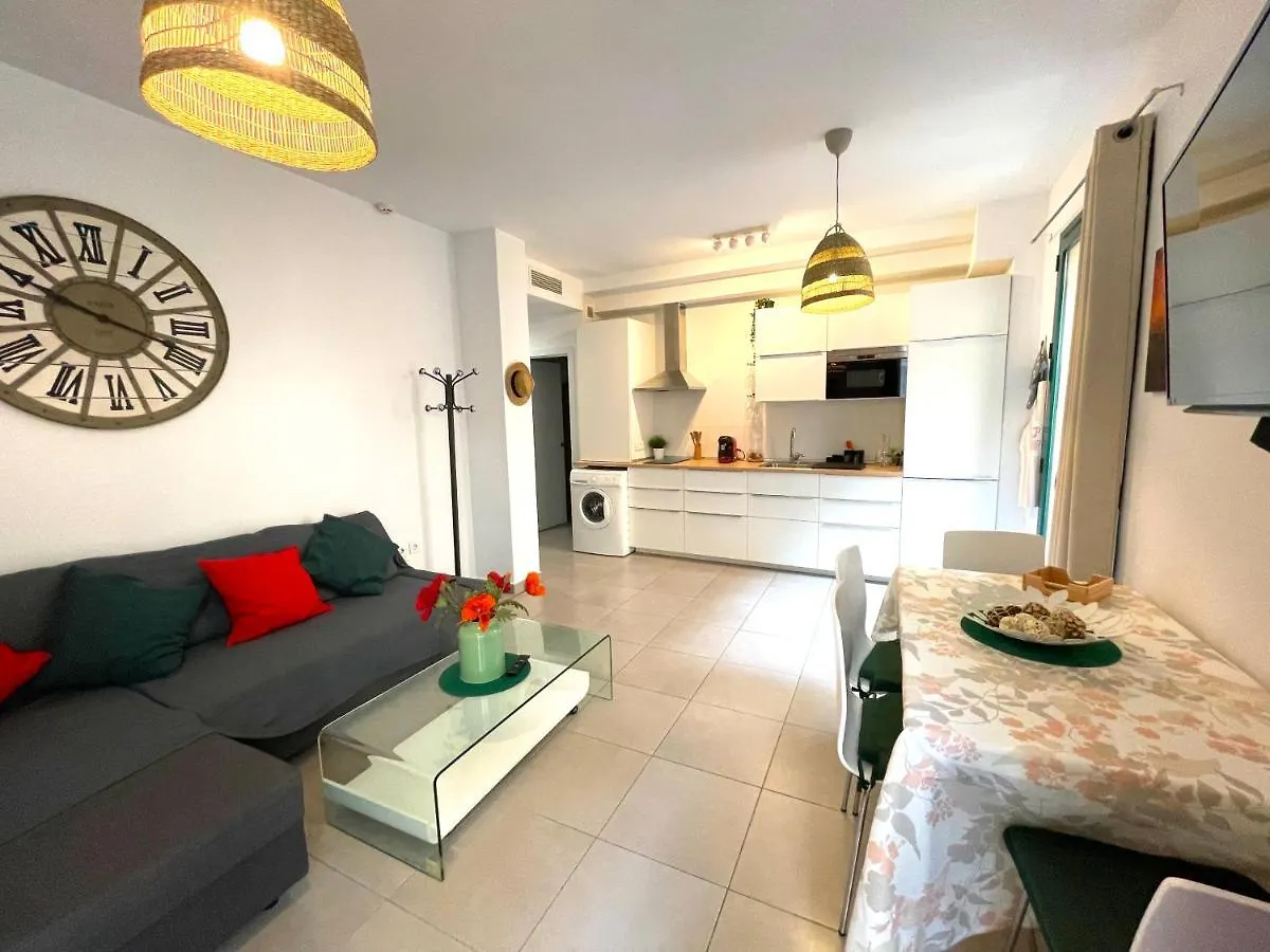 Skysea Holidays City Center Suites Màlaga