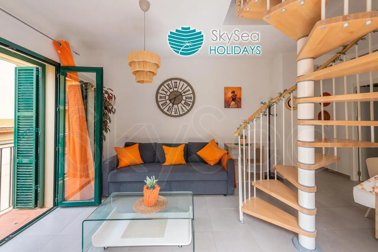 Skysea Holidays City Center Suites Málaga Apartment